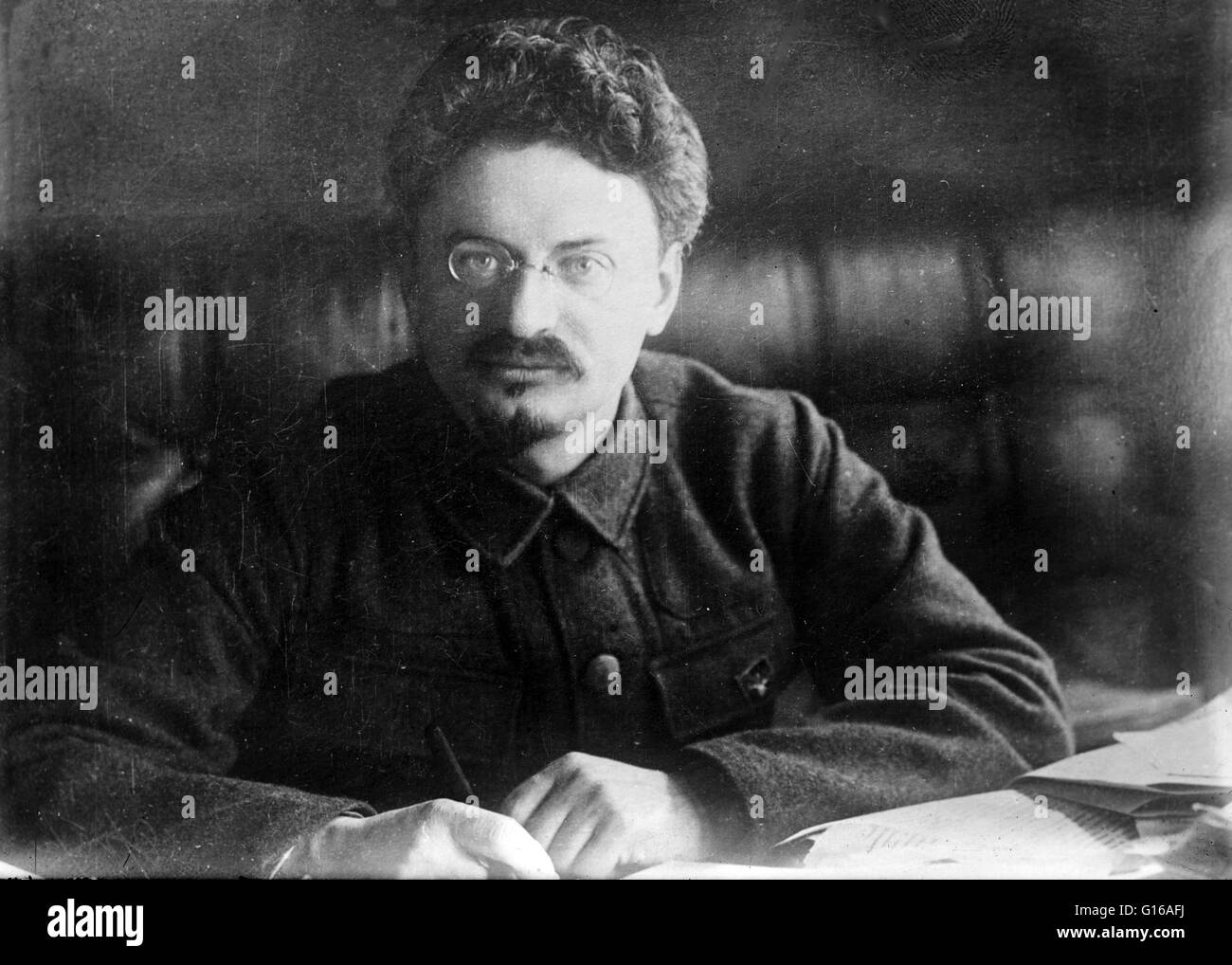 Bain-News-Service Foto von Trotzki. Kein Datum auf Beschriftung Karte aufgezeichnet. Leon Trotsky (7. November 1879 - 21. August 1940) war ein russischer marxistischer revolutionär und Theoretiker. Er schloss sich den Bolschewiki vor der Oktoberrevolution 1917 und wurde ein großer fi Stockfoto