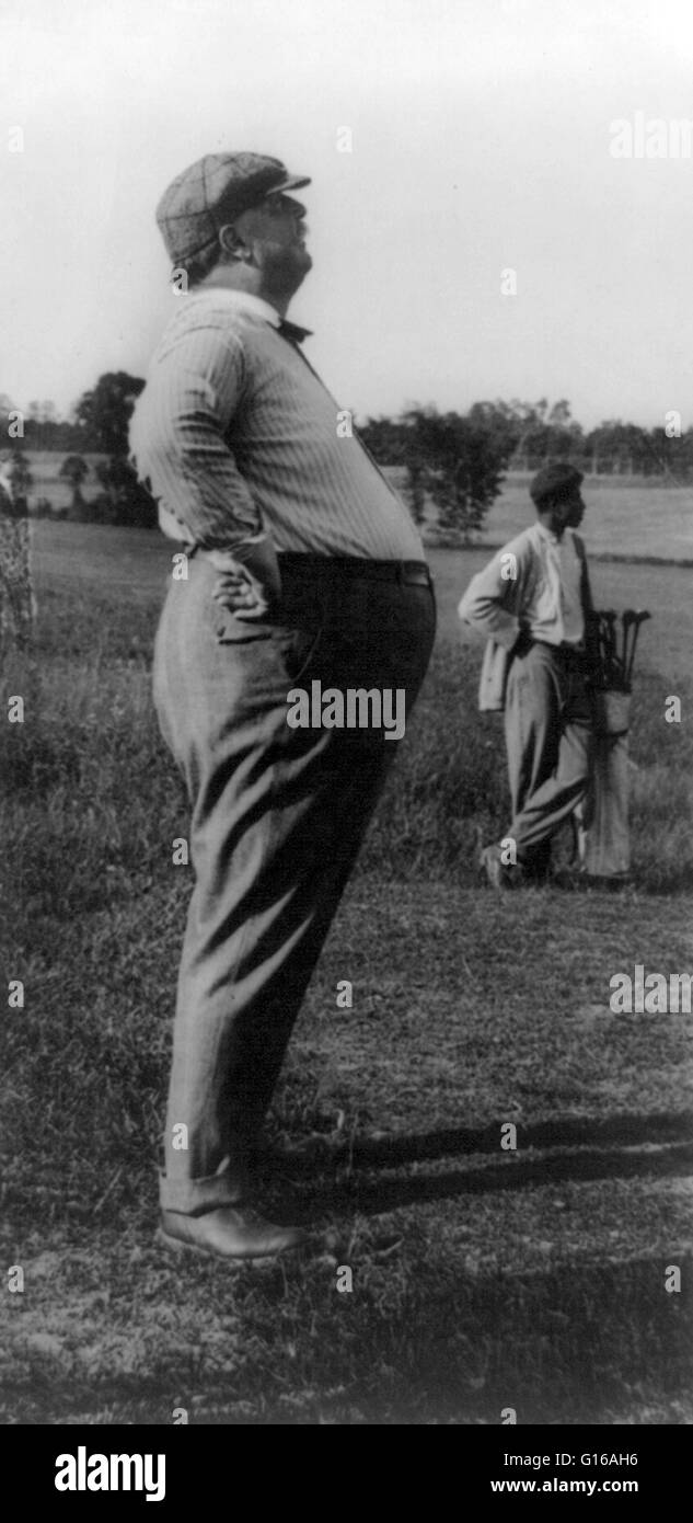 Taft Golfspielen während Präsident der Vereinigten Staaten. Fotografiert von Frances "Fannie" Benjamin Johnston. Kein Datum auf Beschriftung Karte gegeben. Taft (15. September 1857 - 8. März 1930) war der 27. Präsident der Vereinigten Staaten (1909-1913) und Stockfoto