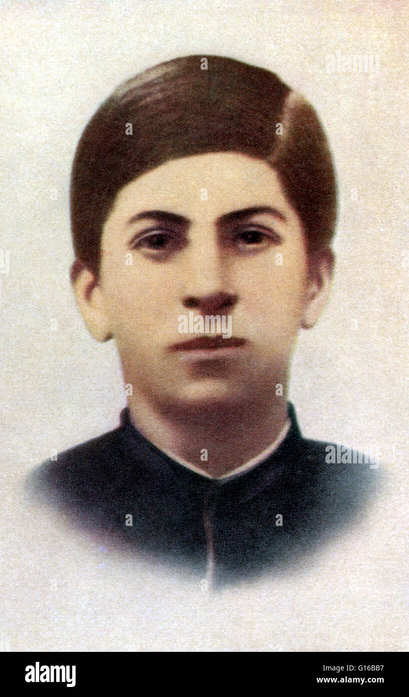 Stalin (15 Jahre) in 1893 als Gori klerikalen Schüler. Joseph Vissarionovich Stalin (18. Dezember 1878 - 5. März 1953) war der Premier von die Sowjetunion von 1941 bis 1953. Er gehörte zu den bolschewistischen revolutionären brachte über die Oktobe Stockfoto