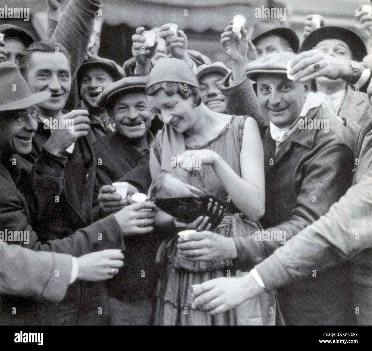 Verbot in den Vereinigten Staaten war ein bundesweit konstitutionelle Verbot von Verkauf, Herstellung, Einfuhr und Transport von alkoholischen Getränken, die an Stelle von 1920 bis 1933 blieb. Es wurde gefördert durch trockene Kreuzfahrer-Bewegung, angeführt von ländlichen Protesta Stockfoto