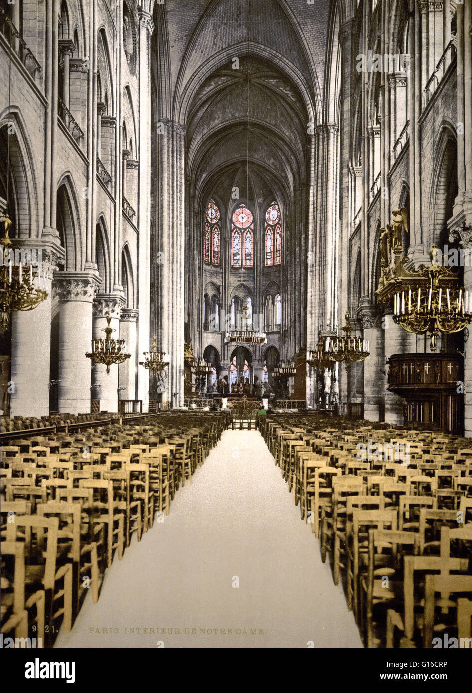 Notre-Dame de Paris (unsere Liebe Frau von Paris) ist eine historische katholische Kathedrale von Paris. Die Kathedrale gilt als eines der schönsten Beispiele der gotischen Architektur und zu den größten und bekanntesten kirchlichen Bauten in der Stockfoto