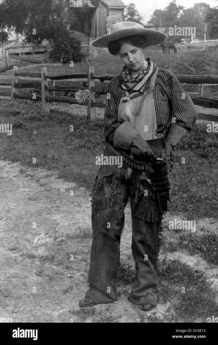 Titel: "ein Mädchen aus dem goldenen Westen." Ein Cowboy ist ein Tier Herder, die Rinder auf Ranches in den USA traditionell auf dem Pferderücken, neigt und oft führt eine Vielzahl von anderen Ranch-Aufgaben. Die historischen amerikanischen Cowboys des späten 19. Jahrhunderts Stockfoto
