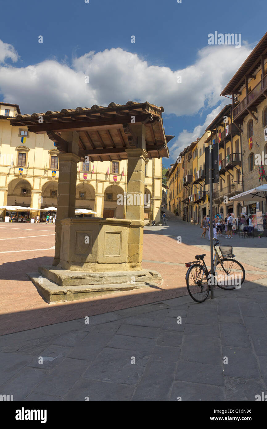 Piazza Grande in Arezzo, Italien Stockfoto