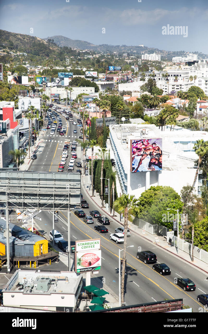Blick hinunter auf dem Sunset Boulevard in West Hollywood, Kalifornien Stockfoto
