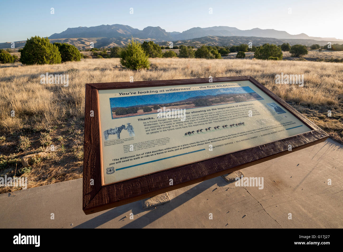 Interpretierende Zeichen an der Leopold-Vista, Gila National Forest, New Mexico. Stockfoto