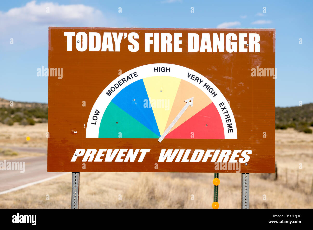Feuer Warnschild im Cibola County, New Mexico. Stockfoto