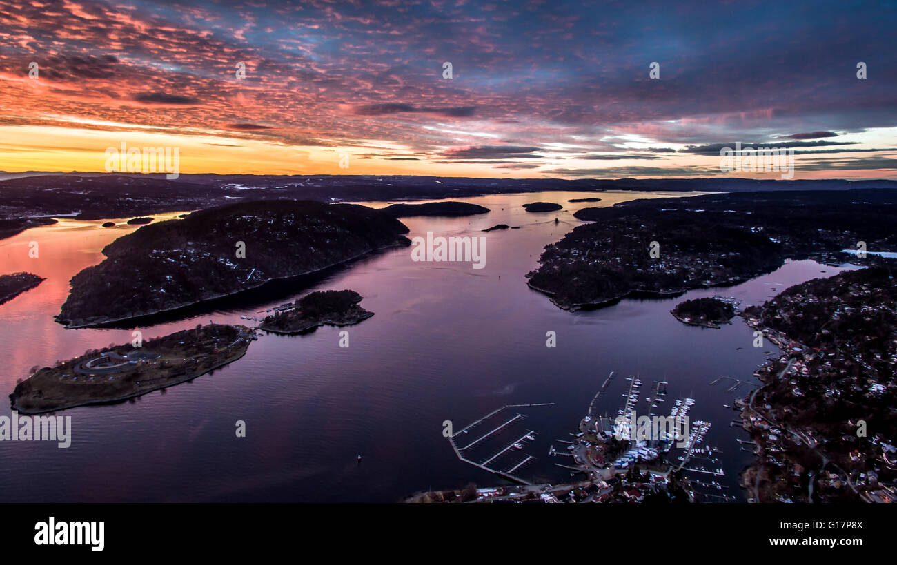 Luftaufnahme der Sonnenuntergang über Haakon, Drobak, Norwegen Stockfoto