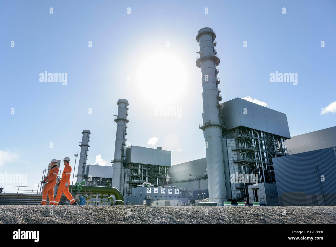 Arbeitnehmer bei der Gas-Kraftwerk Stockfoto