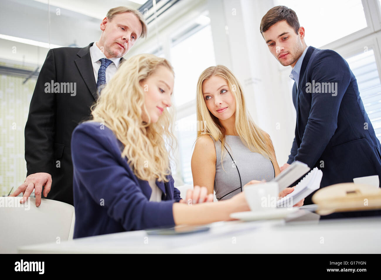 Business-Team im Büro in einer Besprechung und Planung Stockfoto