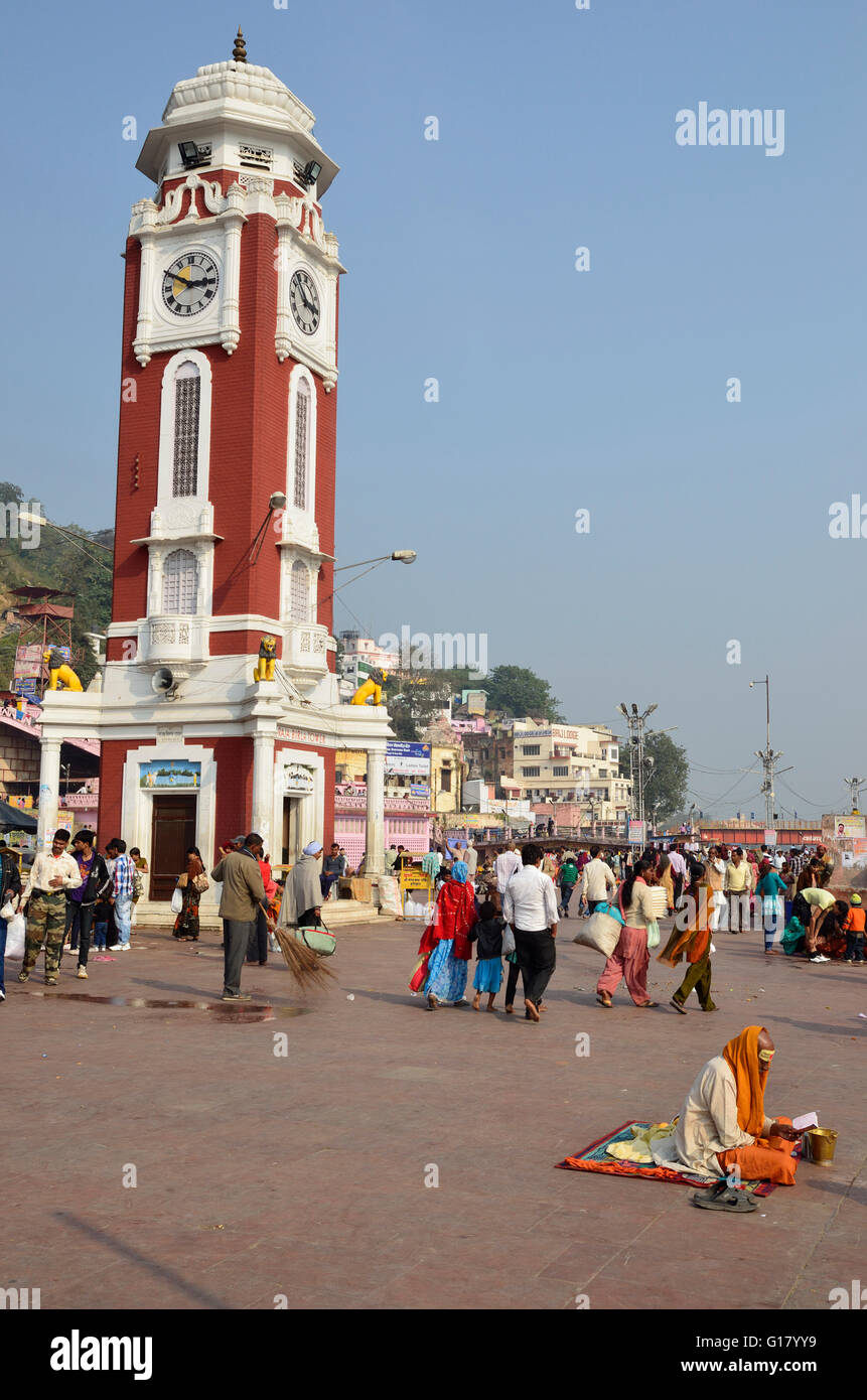 Hindu religiösen Aktivitäten in Har-Ki-Paudi, Haridwar, Uttarakhand, Indien Stockfoto