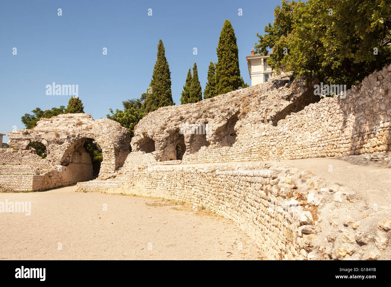 Arenes De Cimiez, auch bekannt als Aromaten Romaines, römische Ruinen, Parc Des Aromaten De Cimiez, Nizza, Côte d ' Azur, Frankreich Stockfoto