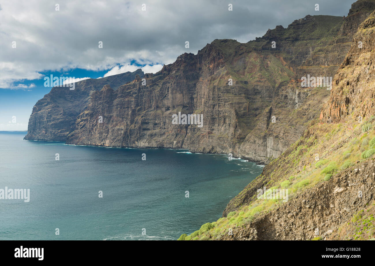 Die riesige Klippen von Los Gigantes, Teneriffa, Kanarische Inseln, Spanien Stockfoto