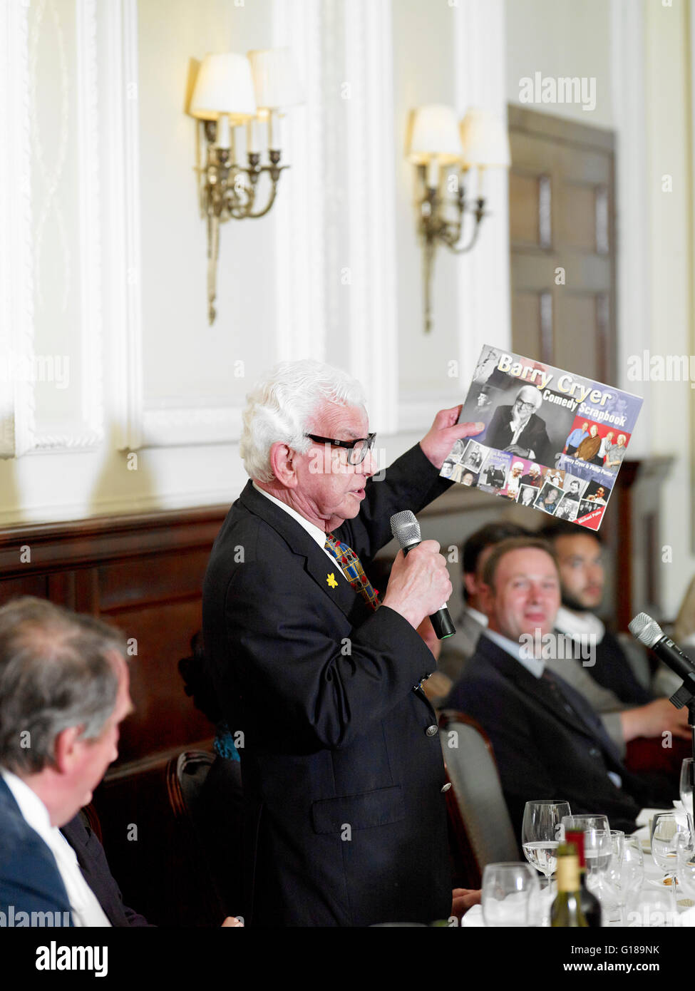 Barry Cryer mittags die Oldie literarische 05.10.16 Stockfoto