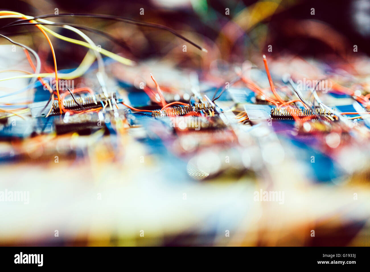Viele Chips warten auf ein Brett, aus Massenproduktion gelötet werden Stockfoto