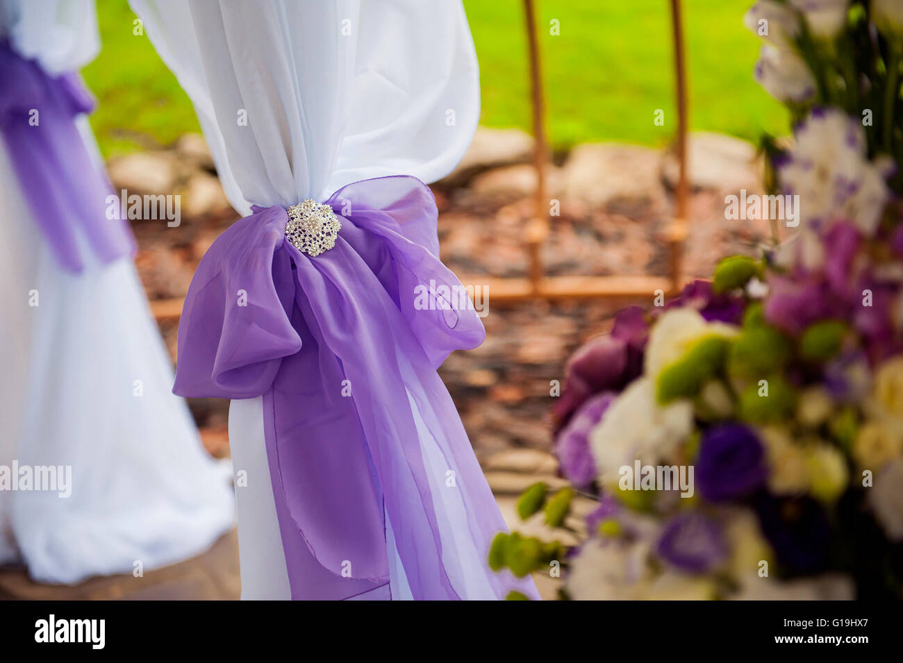Deko-Bogen auf Hochzeit Stockfoto