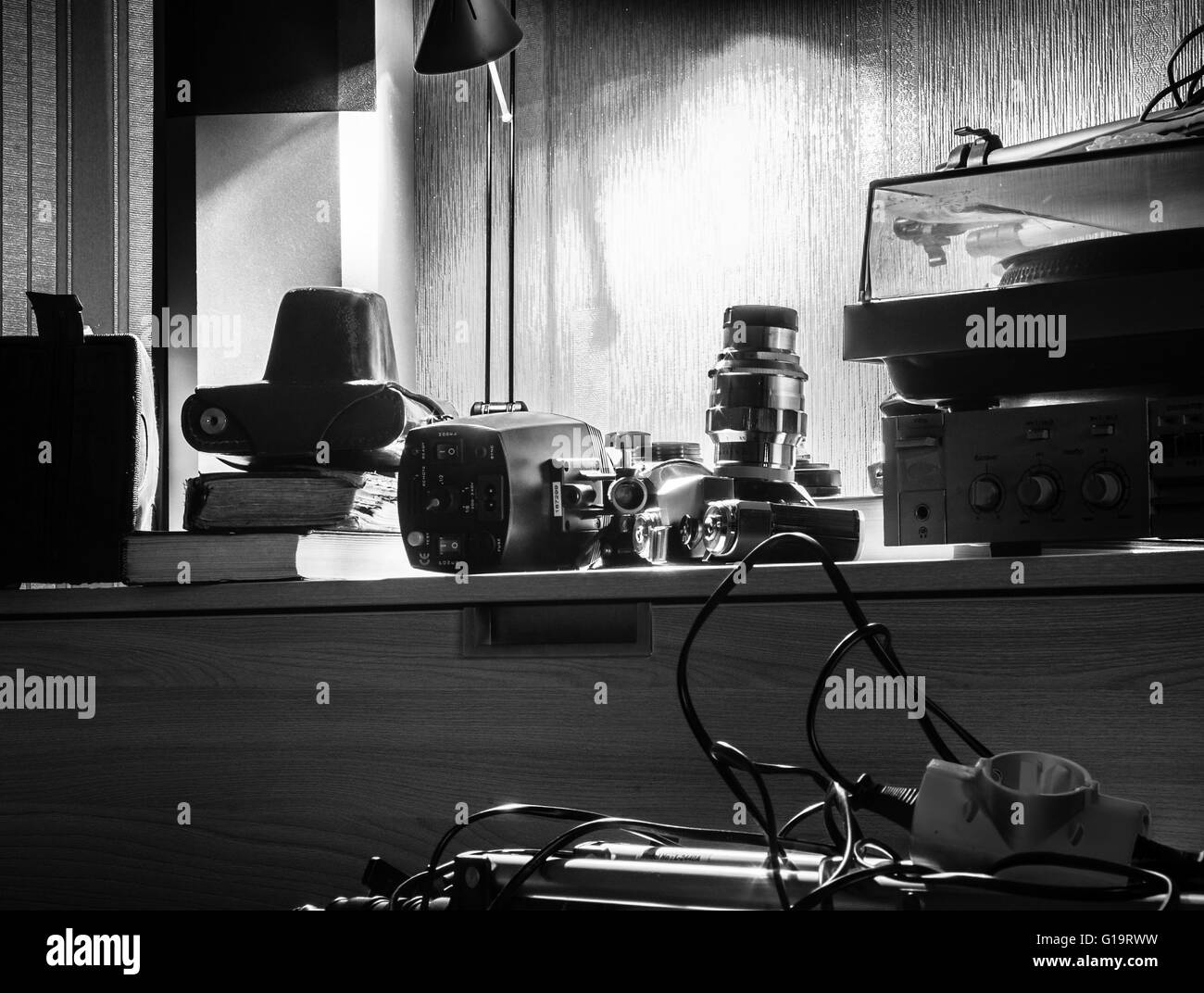Vintage Fotoausrüstung vor Drehbeginn, Tonwertkorrektur, Weichzeichnen Stockfoto