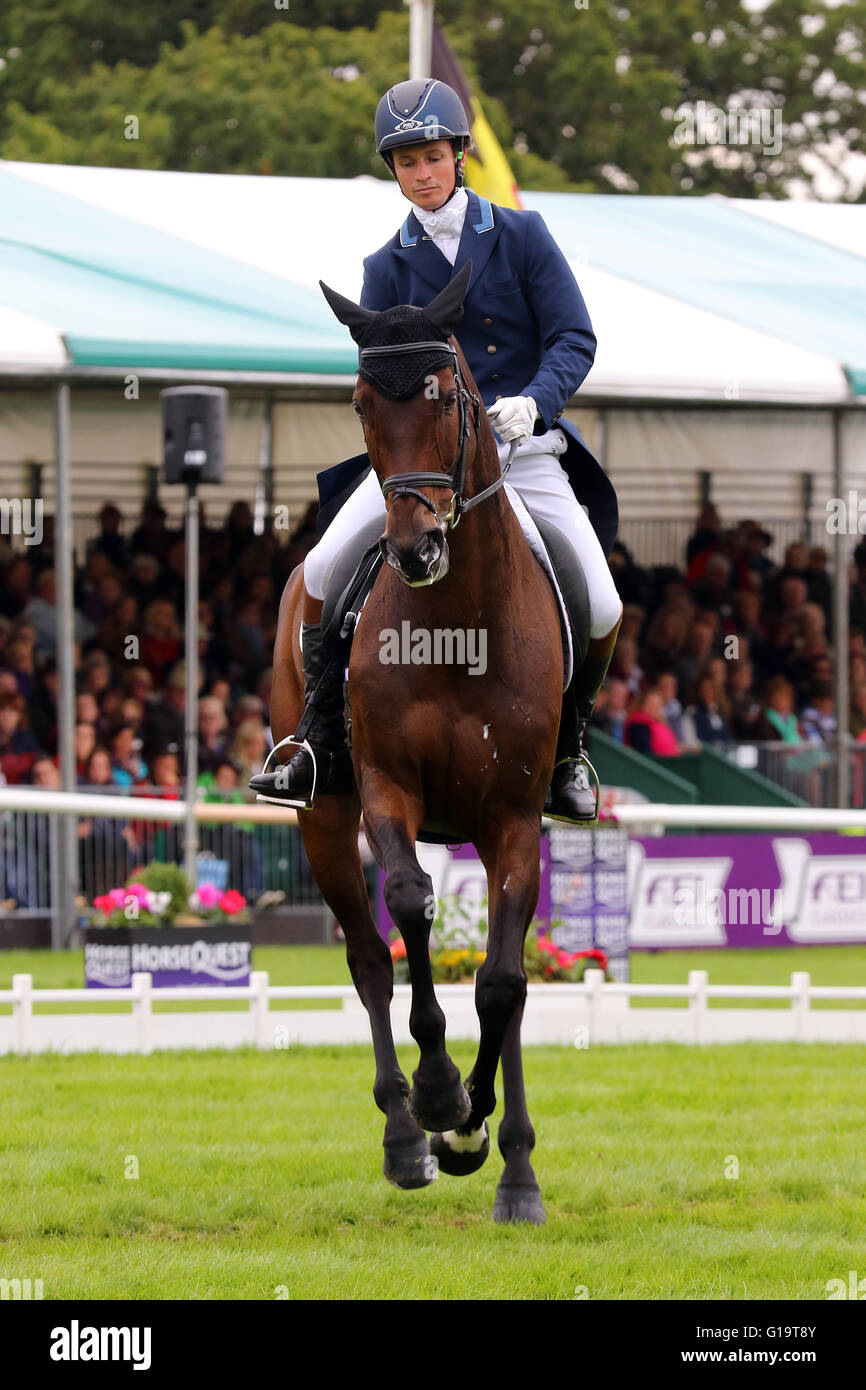 Francis Whittington (Großbritannien) auf übereilte Imp in der Dressur bei der Land Rover Burghley Horse Trials 2015 Stockfoto