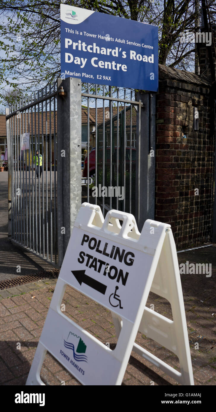 Wahllokal während der Bürgermeisterwahl in London, Großbritannien Stockfoto