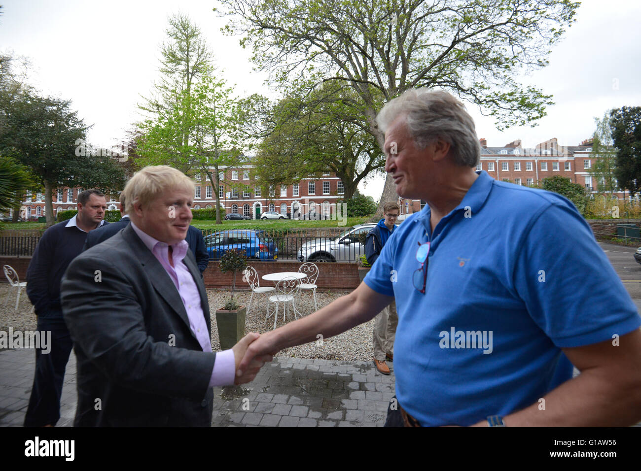 BORIS JOHNSON trifft TIM MARTIN am Tag der Brexit Ankündigung, Boris wird nach einer Reihe von Spenden von Tim Martin an die konservative Partei Premierminister Stockfoto