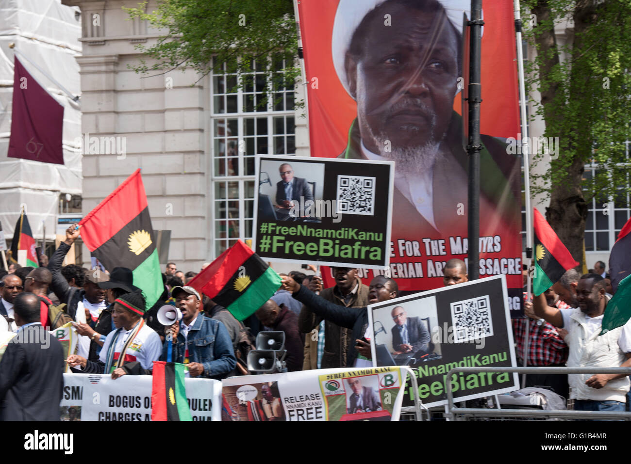 London, 12. Mai, Demonstranten außerhalb der Anti-Korruptions-Gipfel, Lancaster House Credit: Ian Davidson/Alamy Live News Stockfoto