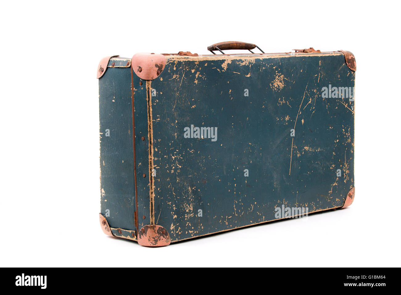 Alter Koffer auf weißem Hintergrund Stockfoto
