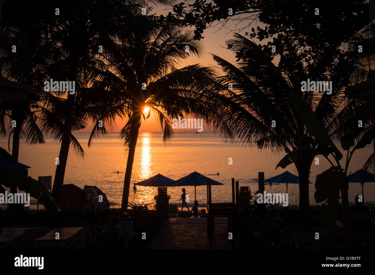 Sonnenuntergang in der Resort Insel Phu Quoc ab der Küste von Süd-Vietnam Stockfoto