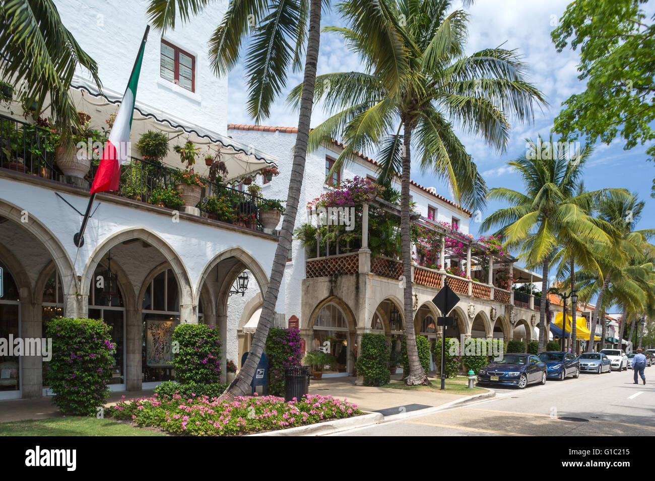 MEDITERRANEN STIL EINKAUFEN ARCADE WORTH AVENUE PALM BEACH FLORIDA USA Stockfoto