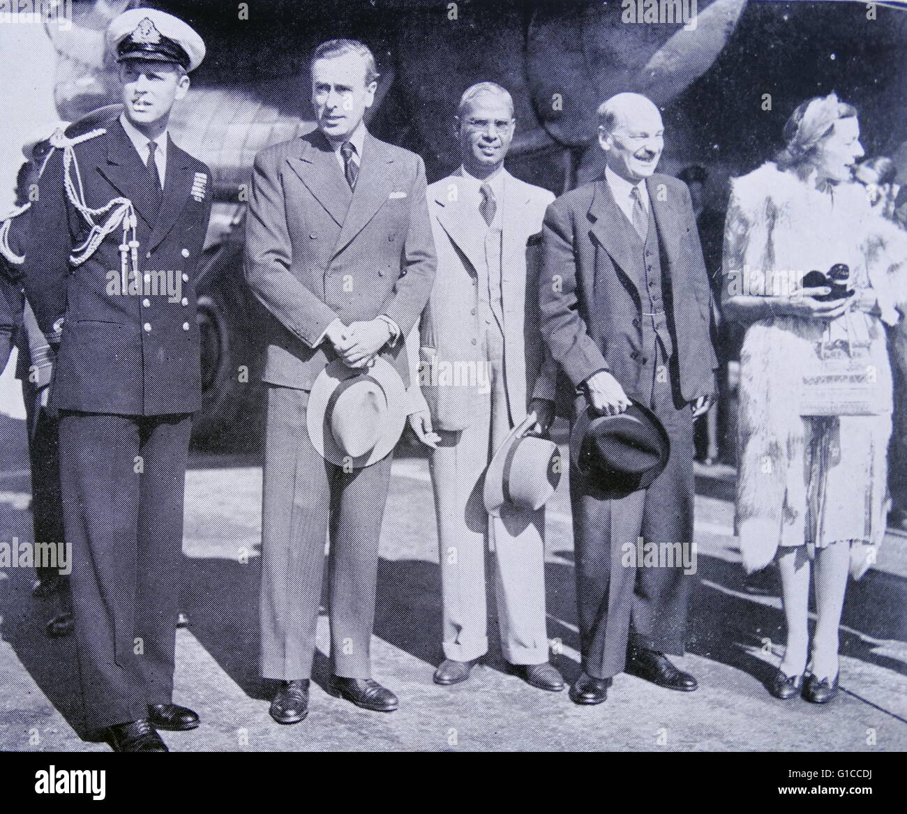 Lord und Lady Mountbatten kommen aus Indien von Prinz Phillip erfüllt werden; Indischer Minister Chetty; Premierminister clement Atlee 1948 Stockfoto