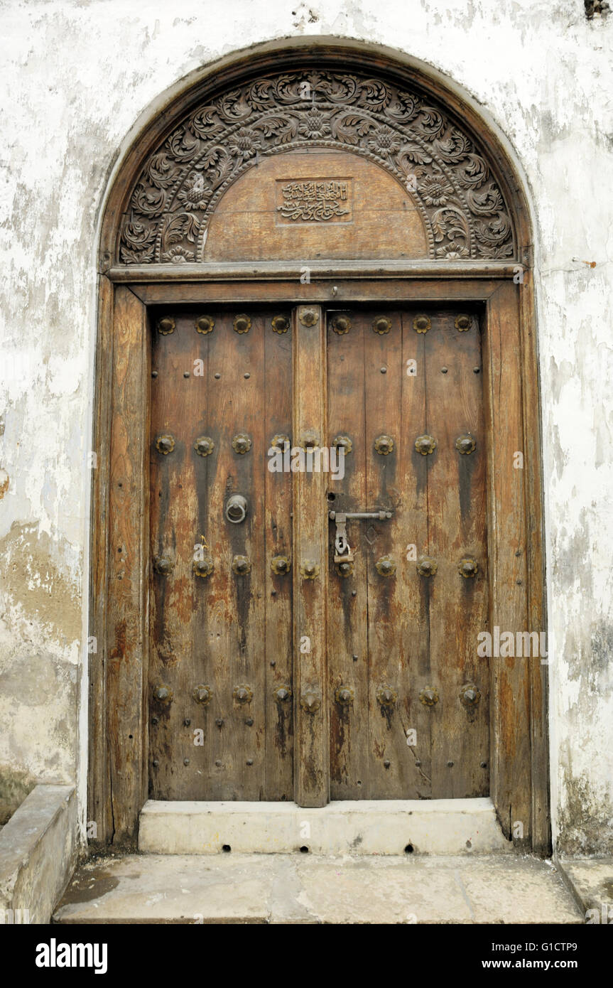 Tür in Stonetown, Zanzibar Stockfoto