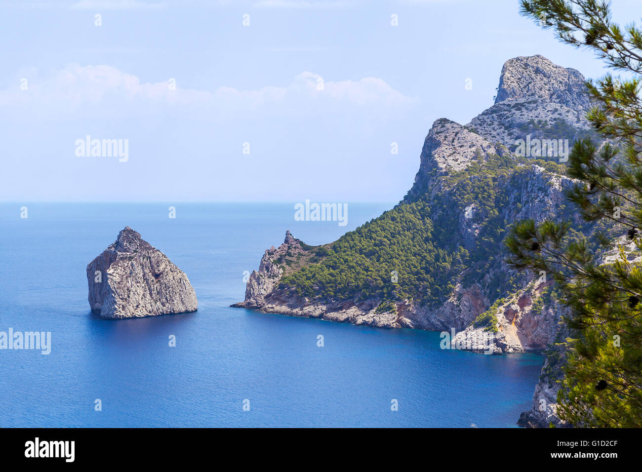 Gebrochenen Felsen in der Nähe von Kap Formentor, Mallorca, Spanien Stockfoto