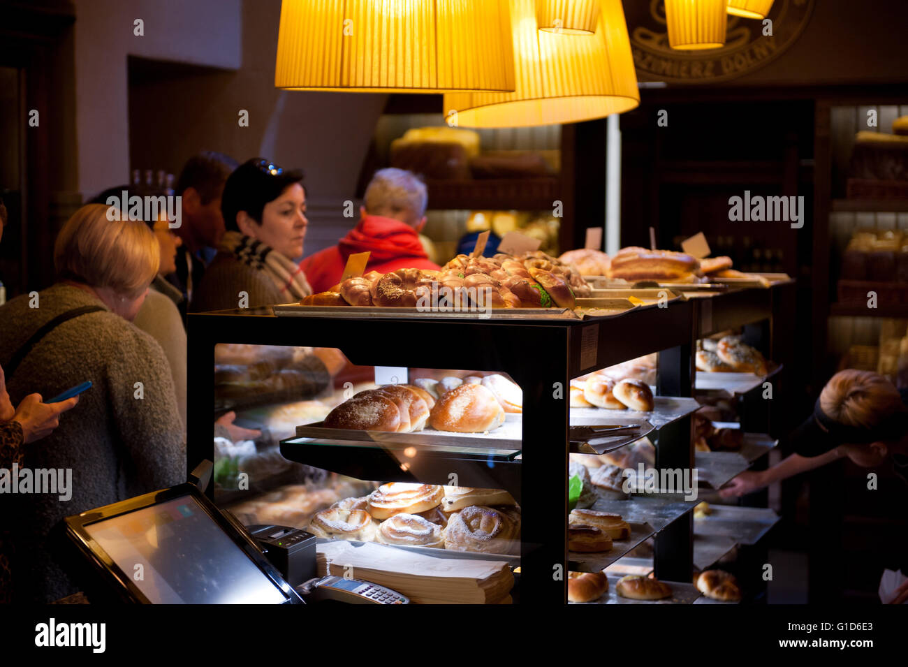 Piekarnia Sarzynski Bäckerei Interieur in Kazimierz Dolny an Nadrzeczna Straße 6, Polen, Europa, Reisen Reiseziel. Stockfoto