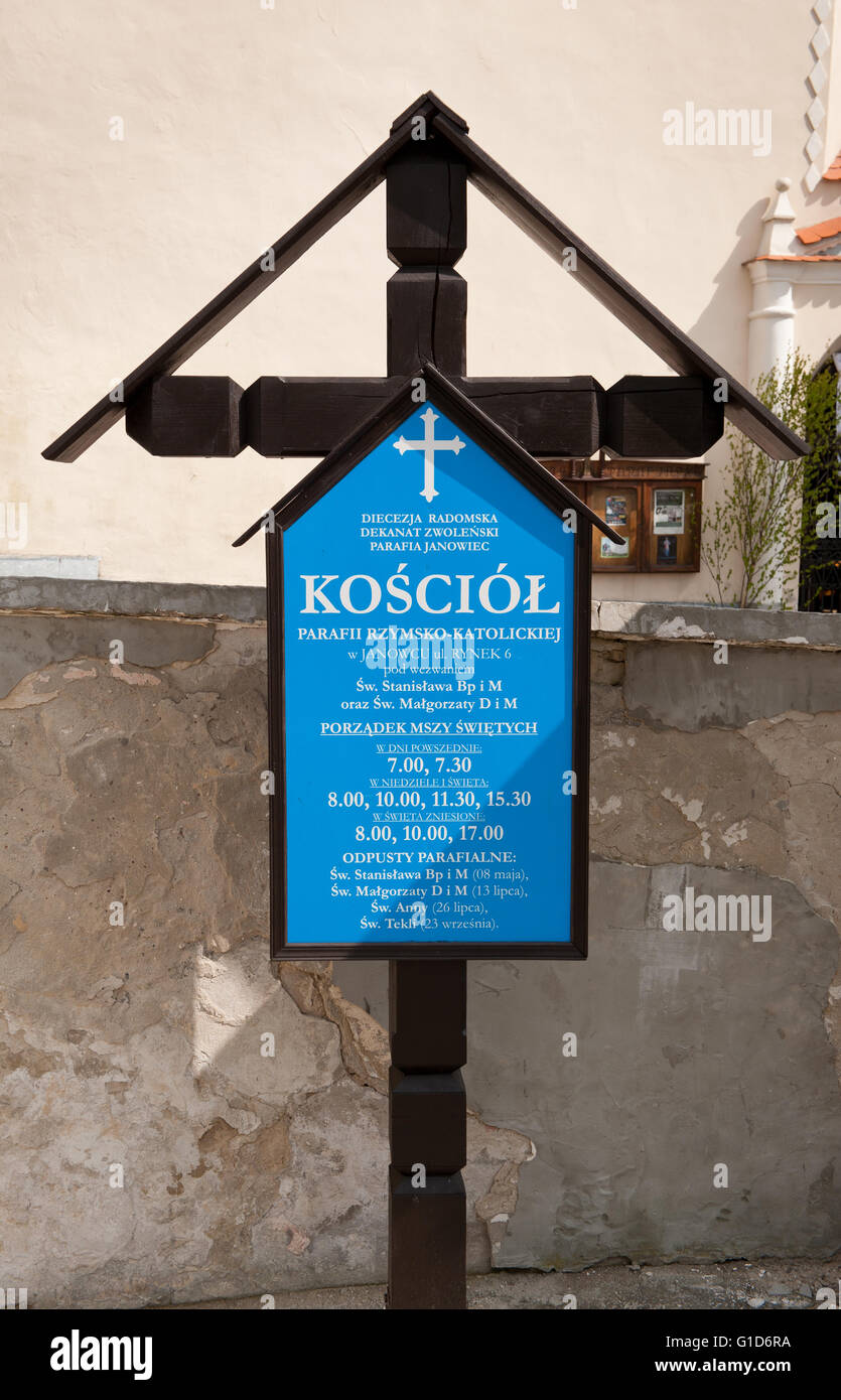 Informative Kreuz von der Kirche in Janowiec Dorf, Polen, Europa, blaue Brett mit Körpertabelle Informationen. Stockfoto
