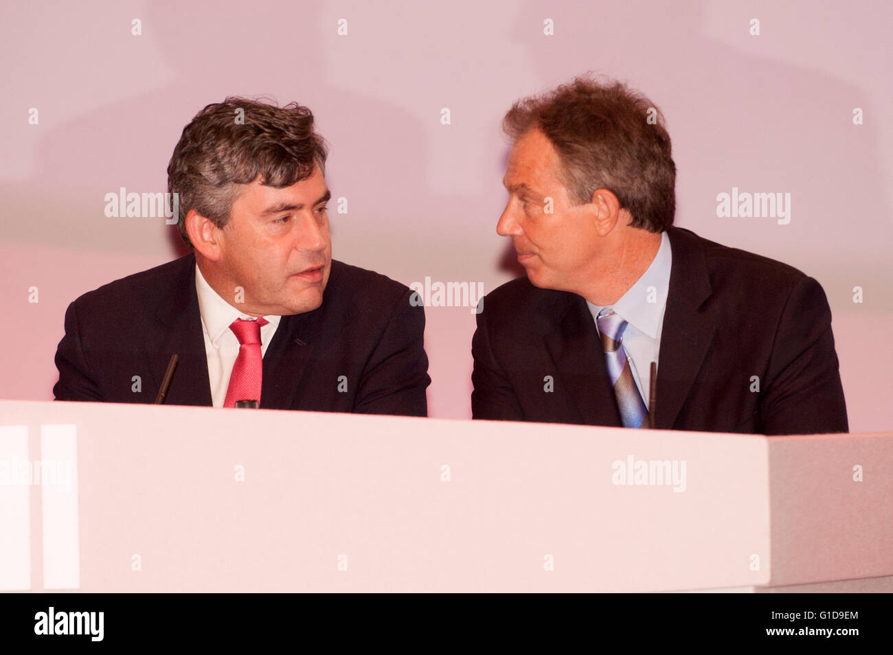 Premierminister Tony Blair und Schatzkanzler Gordon Brown auf der 2004 Labour Party Konferenz in Brighton. Stockfoto