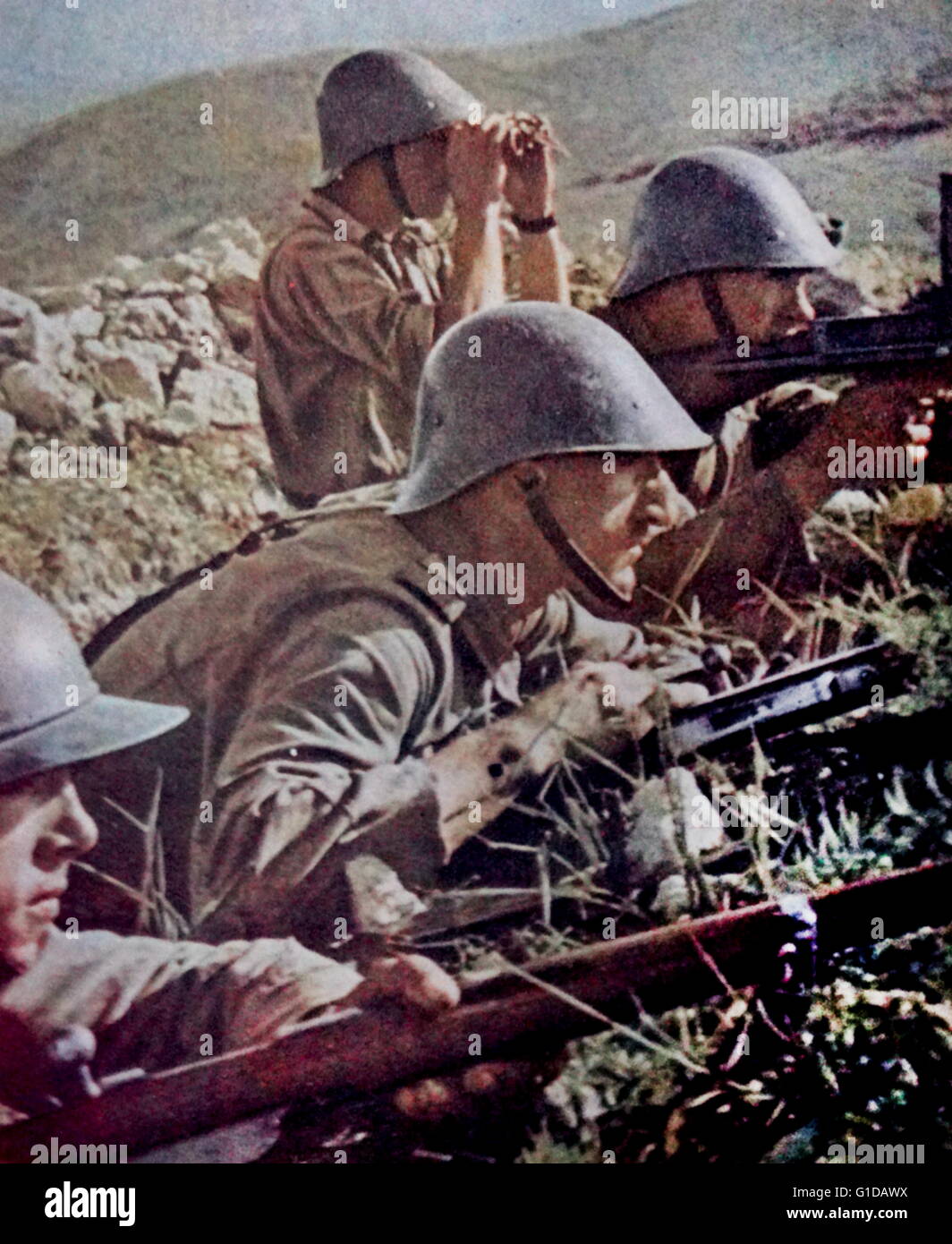 Bulgarische Infanterie während der deutschen Sommeroffensive. Stockfoto