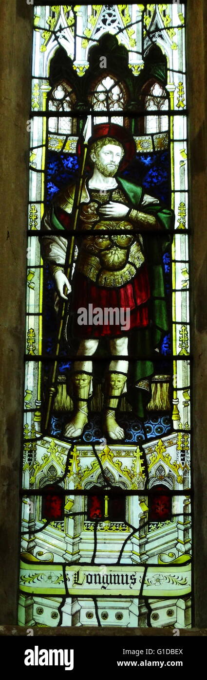 Alle Heiligen der Kirche von England, Pfarrkirche, Wroxton Oxfordshire, England. Die Kirche stammt bis ins 14. Jahrhundert mit Ergänzungen und Renovierungen einschließlich Glasfenster und Turm im 18. und 19. Jahrhundert. Stockfoto