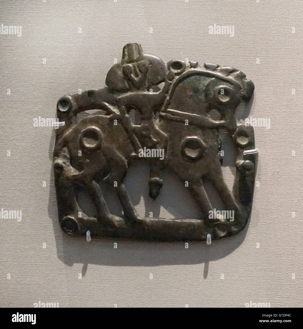 Bronzene Gürtelschnalle aus der parthischen Periode. Vom 1. Jahrhundert n. Chr. Stockfoto