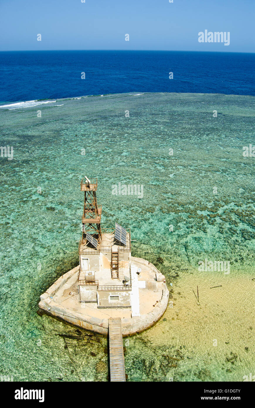 Der alte Bahnsteig auf der Big Brother-Atoll des Roten Meeres Stockfoto