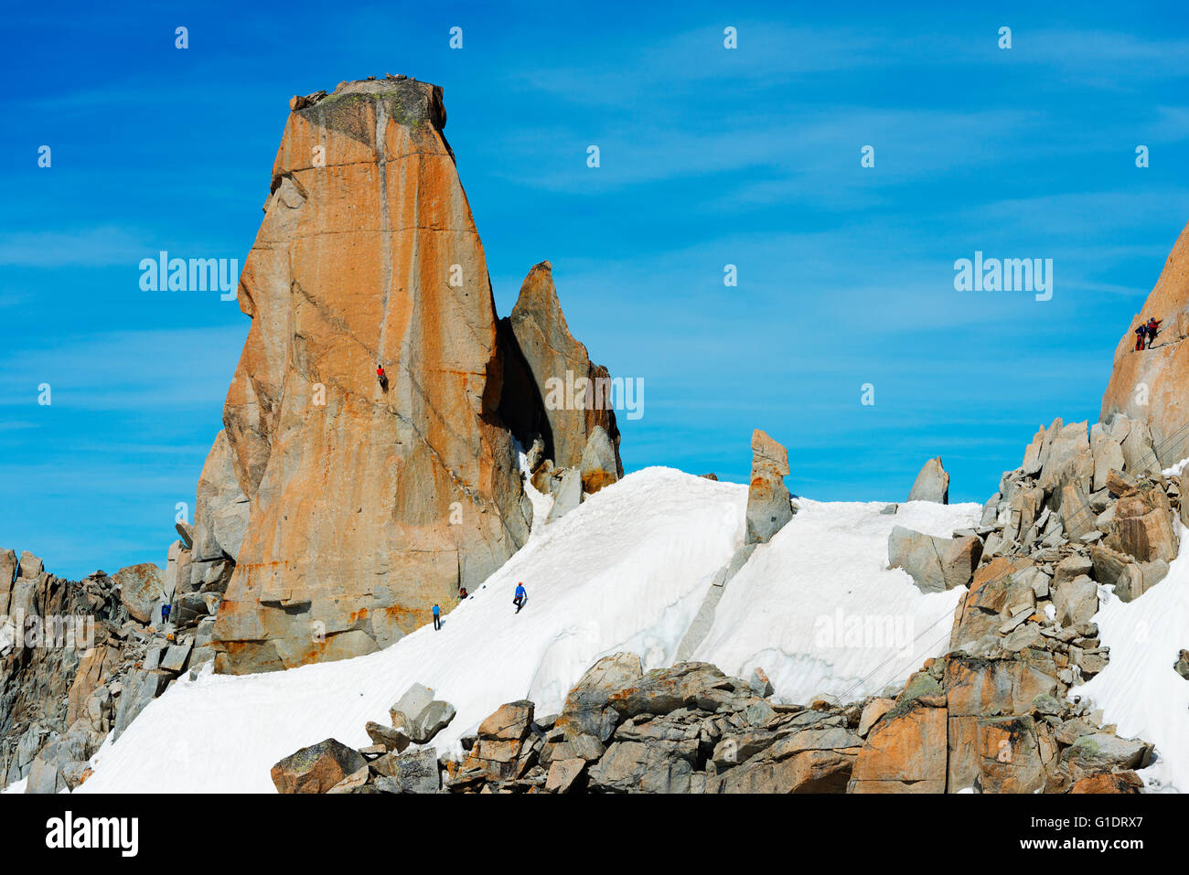 Europa, Frankreich, Haute Savoie, Rhône-Alpen, Chamonix Aiguille du Midi, rock Klettern digitale Crack auf Cosmique Arete Stockfoto