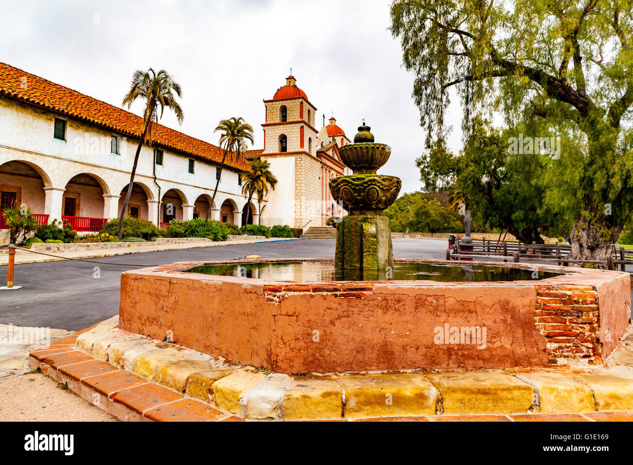 Szenen aus der Mission Santa Barbara in Santa Barbara in Kalifornien Stockfoto