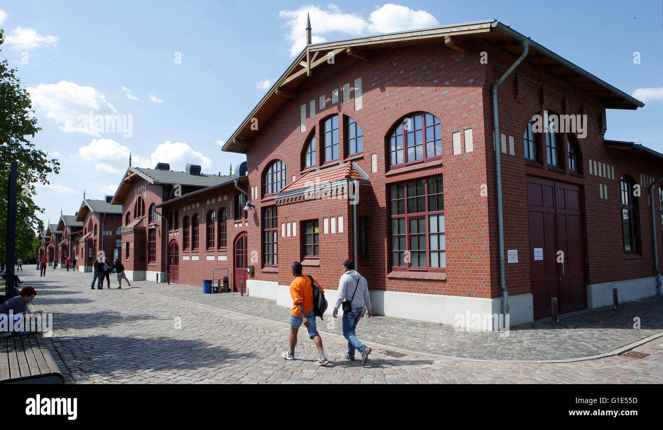 Hamburg, Deutschland. 13. Mai 2016. Blick auf das Auswanderermuseum (Auswanderung Museum) in Hamburg, Deutschland, 13. Mai 2016. Heute wird das Museum nach einem verlängerten Verschluss mit einer neu konzipierte Ausstellung wiedereröffnet. Foto: MARKUS SCHOLZ/Dpa/Alamy Live News Stockfoto