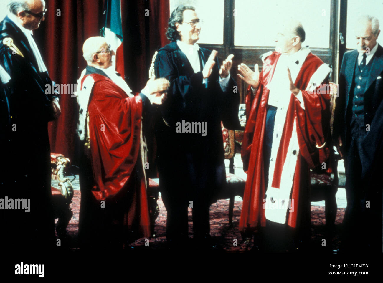 Ab in Den Knast / Alberto Sordi Stockfoto