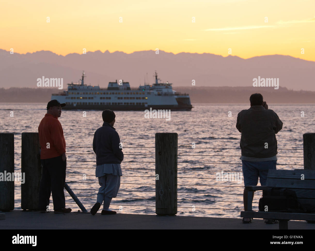Fotografieren Fähre bei Sonnenuntergang, Seattle, Puget Sound, Washington Stockfoto