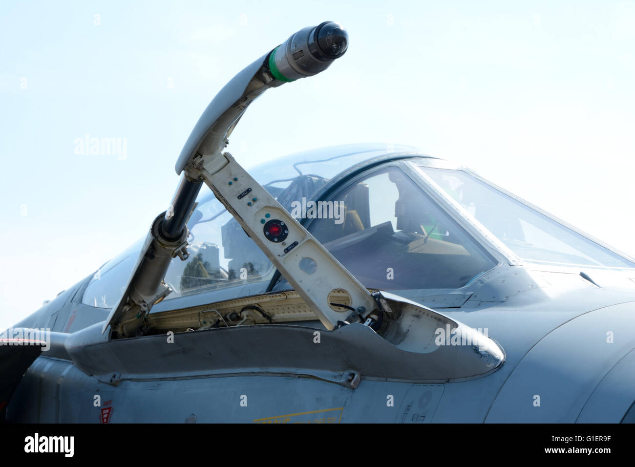 Einziehbare Betankung Sonde auf militärischer Kampfjet. Stockfoto