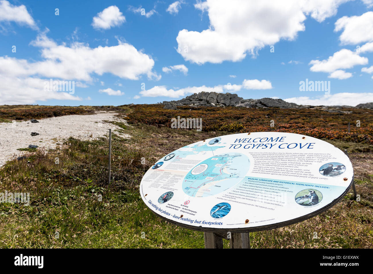 Zeichen des Willkommens zu Gypsy Cove an Gypsy Cove Falklandinseln UK Stockfoto