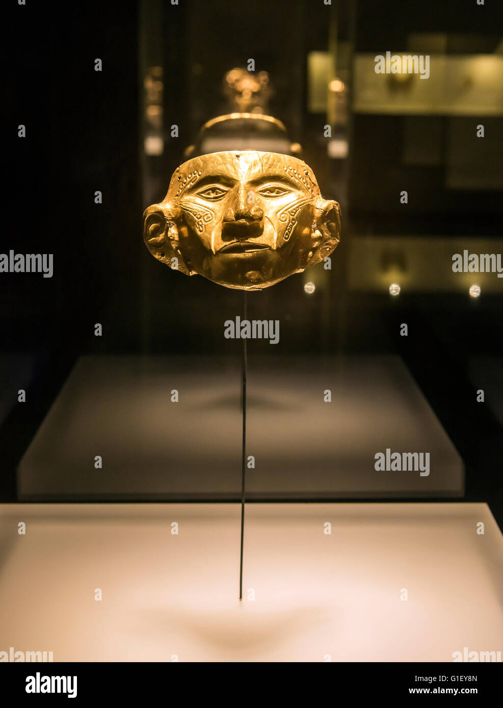Goldmaske im Museo del Oro oder Gold Museum Bogota Kolumbien Stockfoto