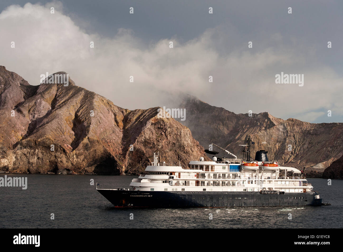 Expedition Kreuzfahrt am aktiven Vulkan Whakaari White Island Neuseeland Stockfoto