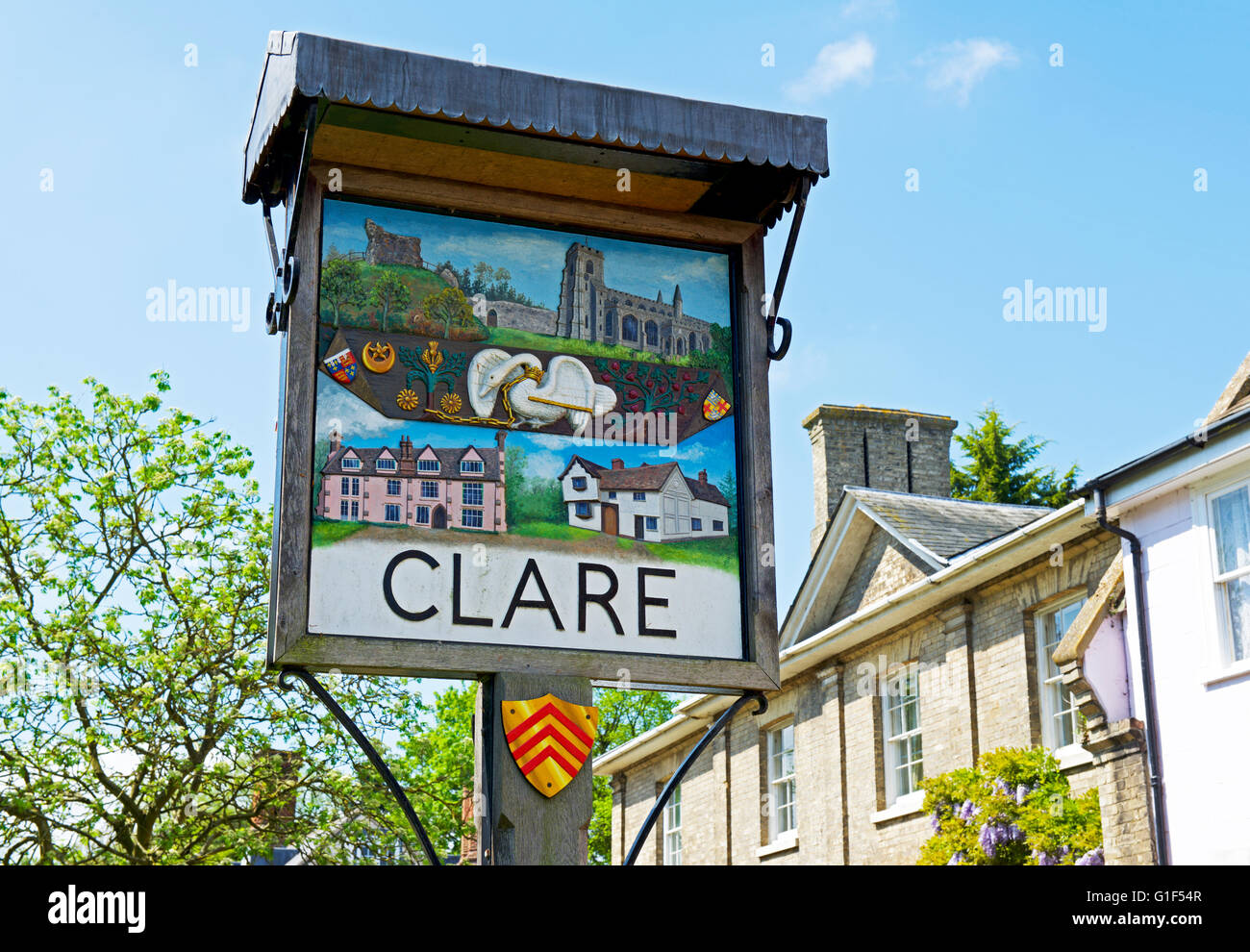 Melden Sie sich an das Dorf von Clare, Suffolk, England UK Stockfoto