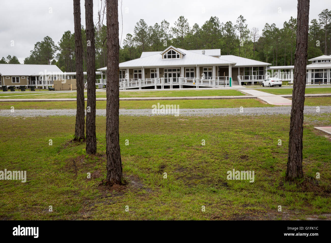 Fargo, Georgia - The Suwannee River Eco-Lodge am Rande des Okefenokee National Wildlife Refuge. Stockfoto