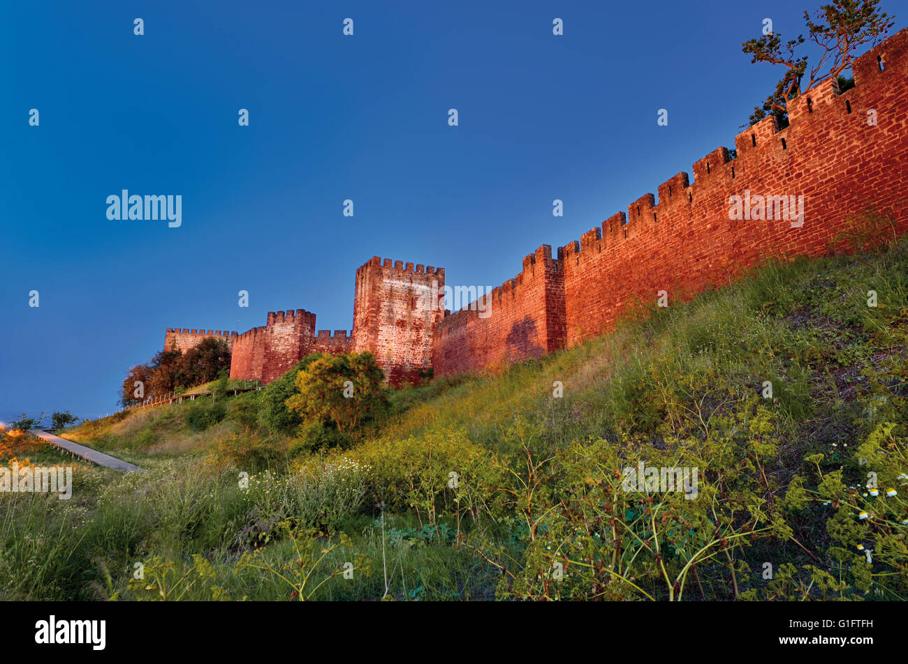Portugal, Algarve: Blick nach maurischen Burg von Silves Stockfoto