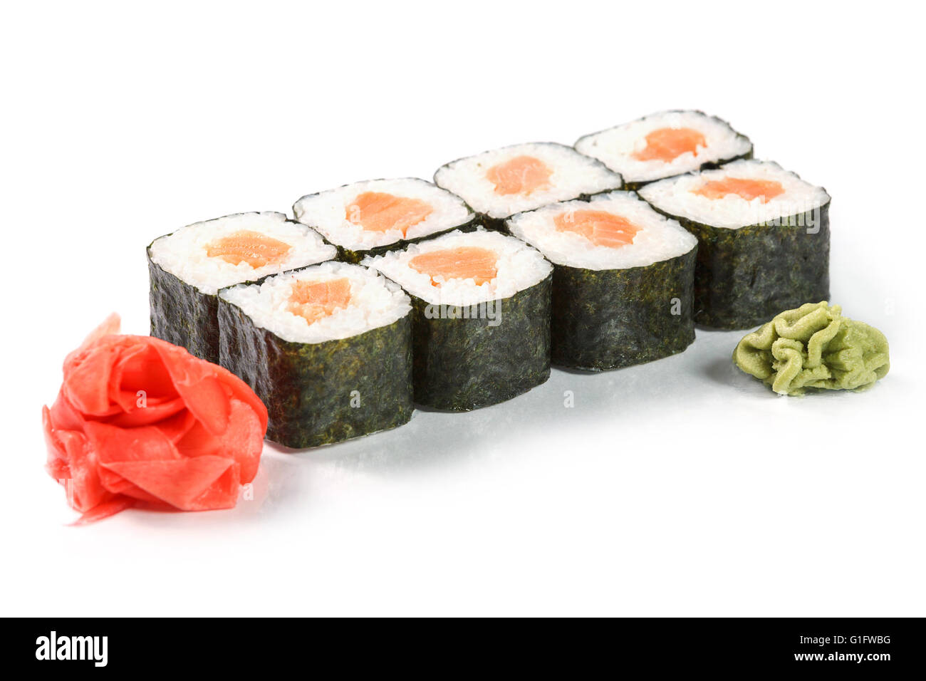 Sushi mit Lachs Sake-Maki. Japanisches Essen Stockfoto